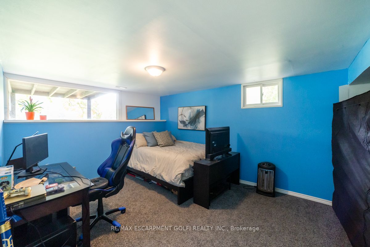 201 Oakhill Dr
