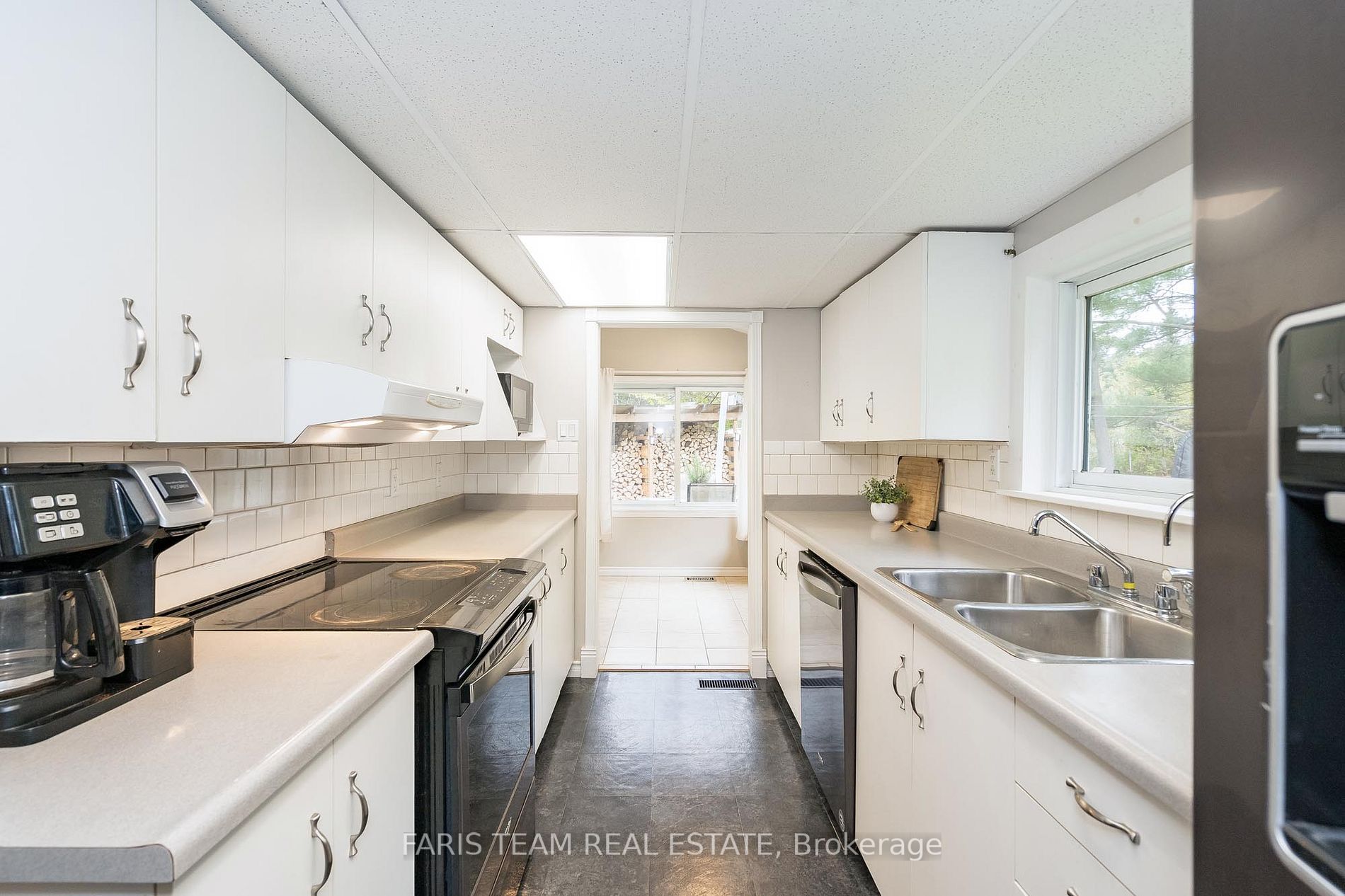 1118 Shamrock Marina Rd