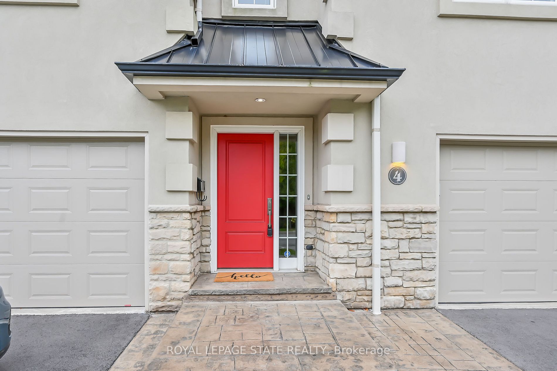 371 Wilson St E, #4