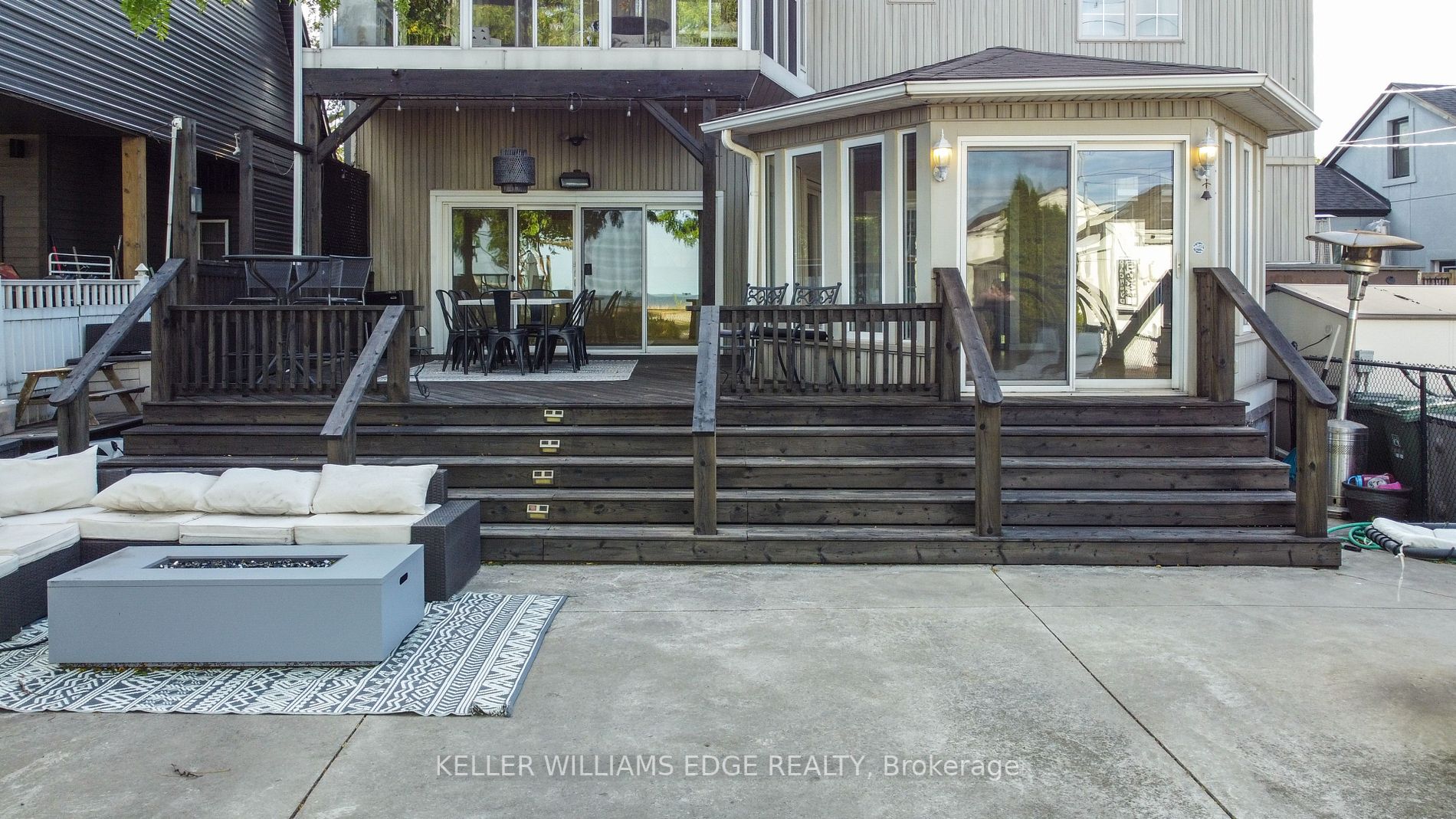 593 Beach Blvd