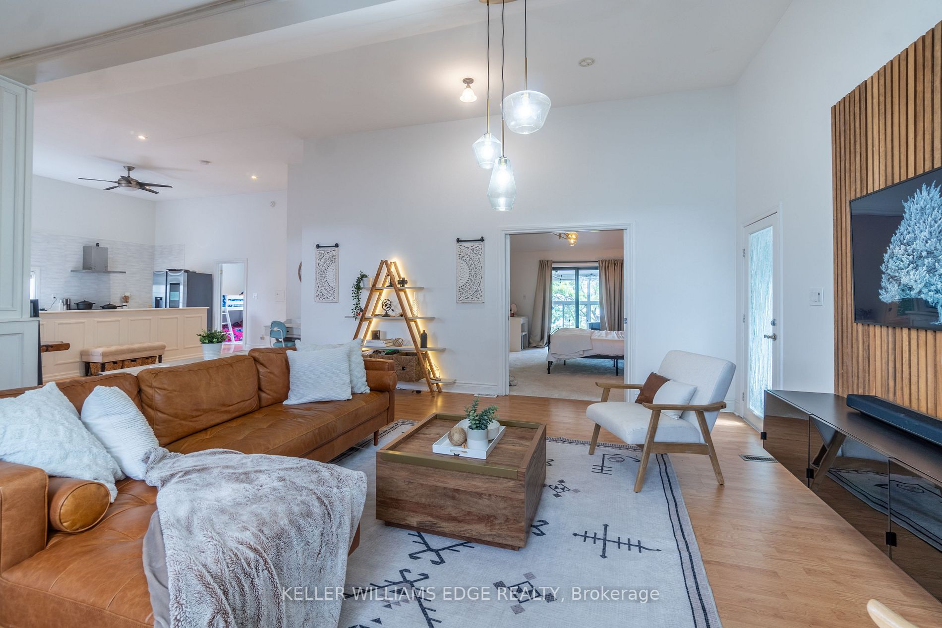 593 Beach Blvd