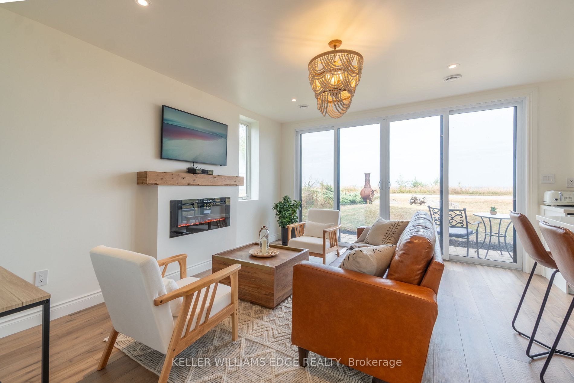 593 Beach Blvd