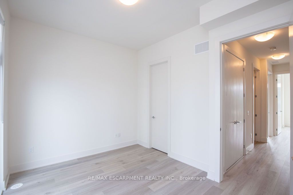 10 Windward Dr, #76