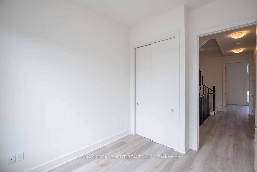 10 Windward Dr, #76