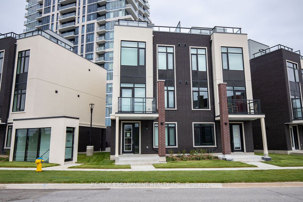 10 Windward Dr, #76