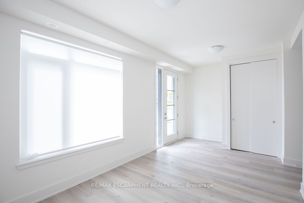 10 Windward Dr, #76