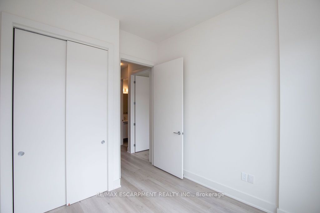 10 Windward Dr, #76