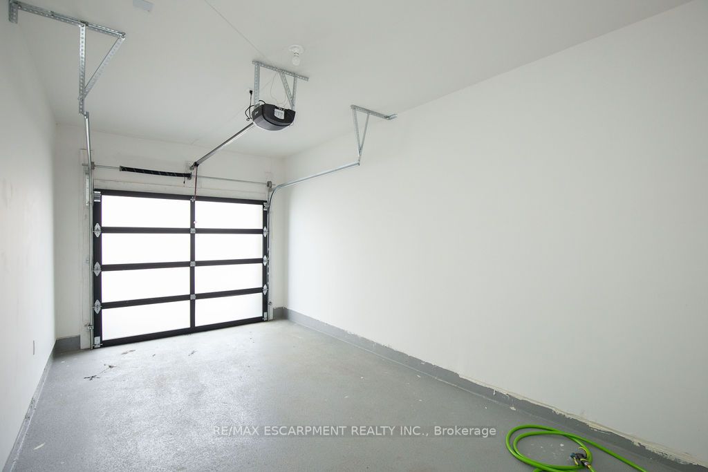 10 Windward Dr, #76