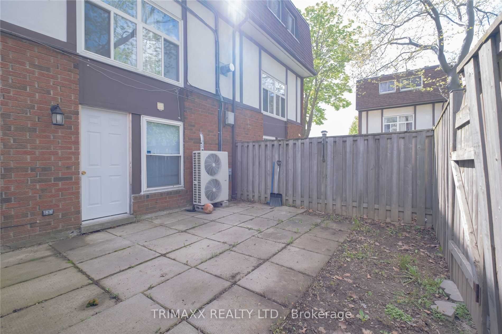 37 Violet Dr, #13