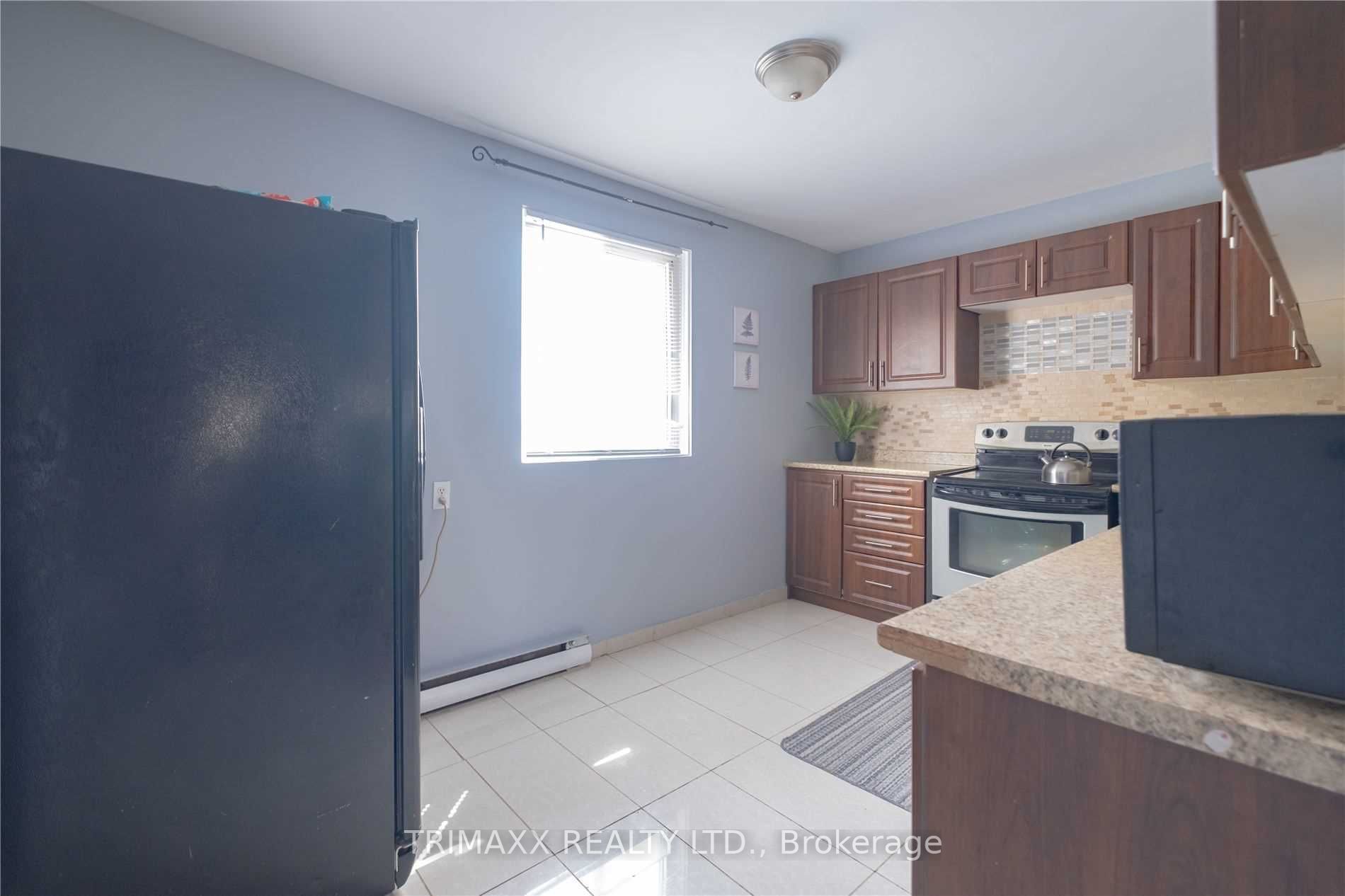 37 Violet Dr, #13