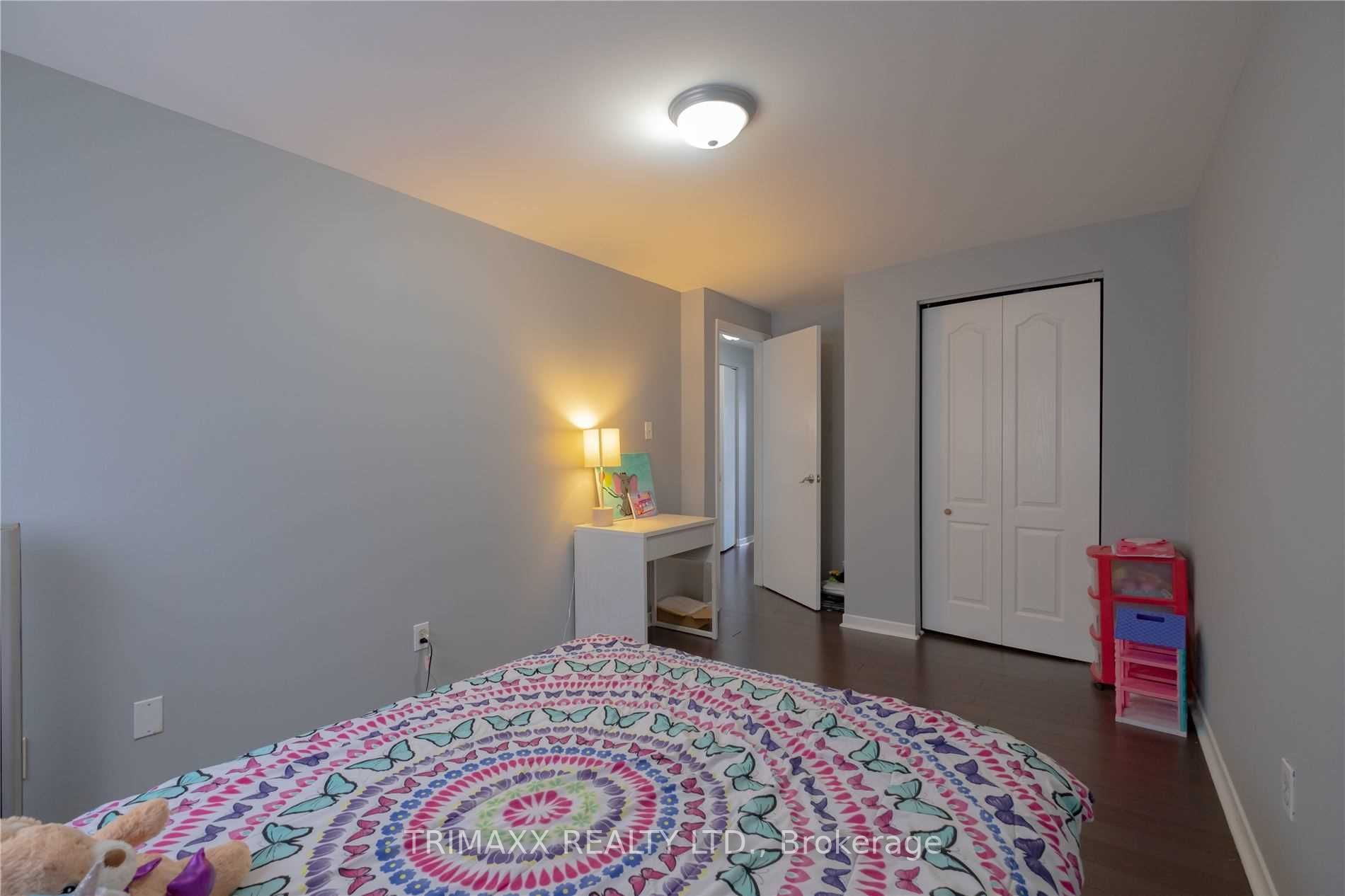 37 Violet Dr, #13