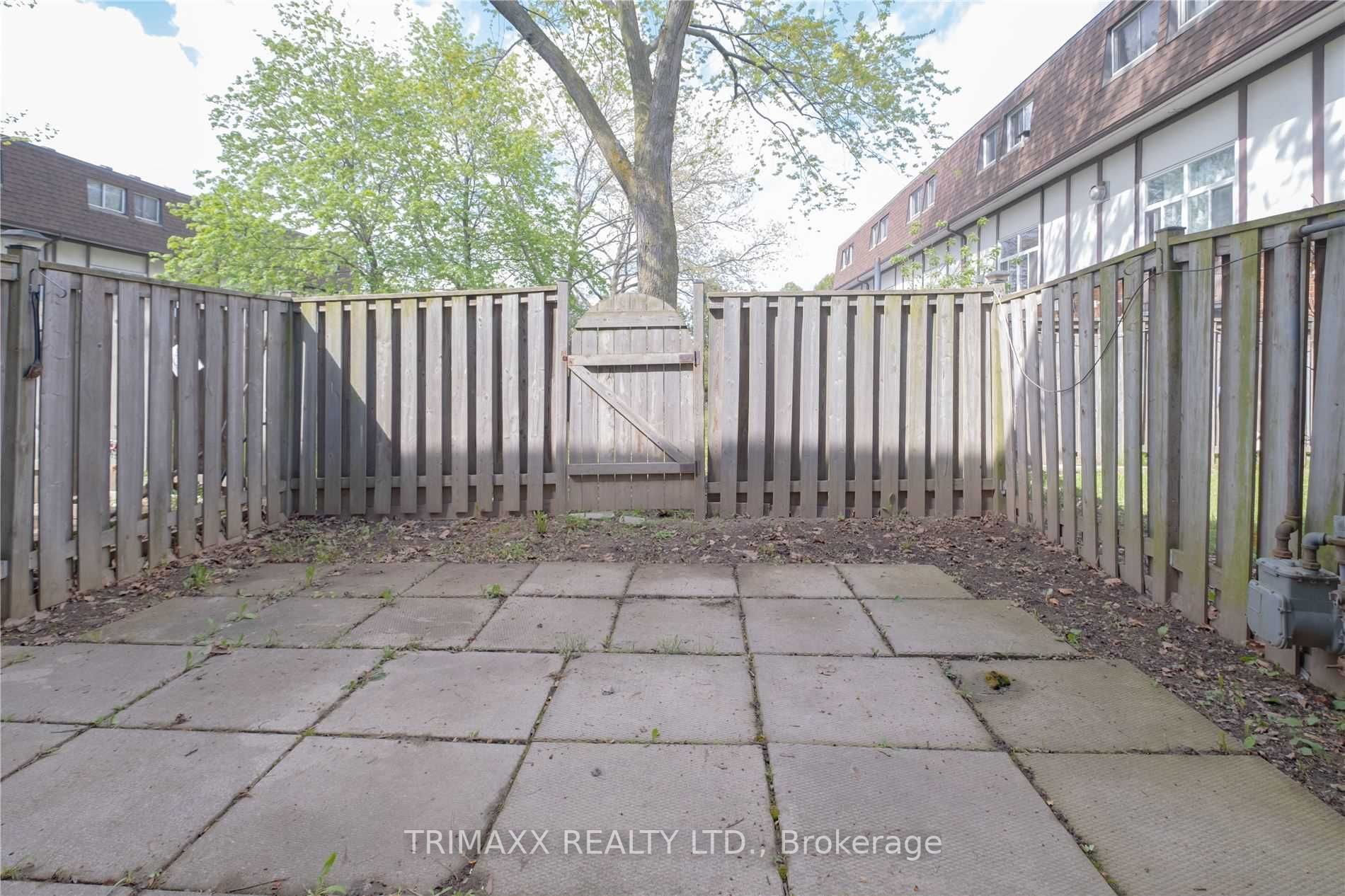 37 Violet Dr, #13