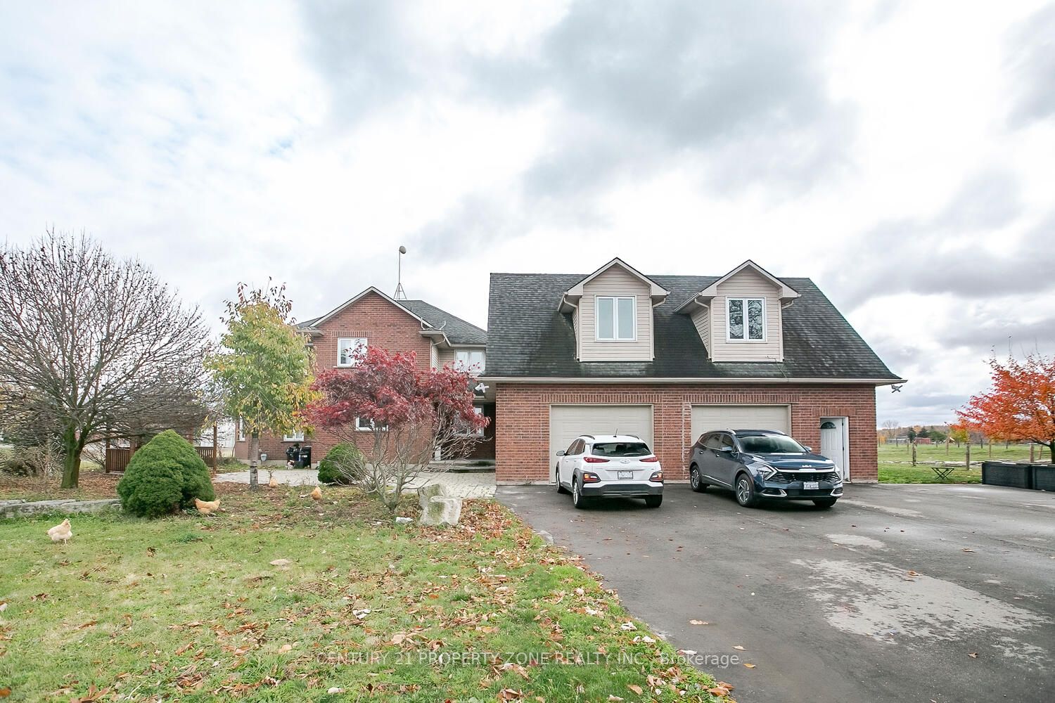 72 Kemp Rd E