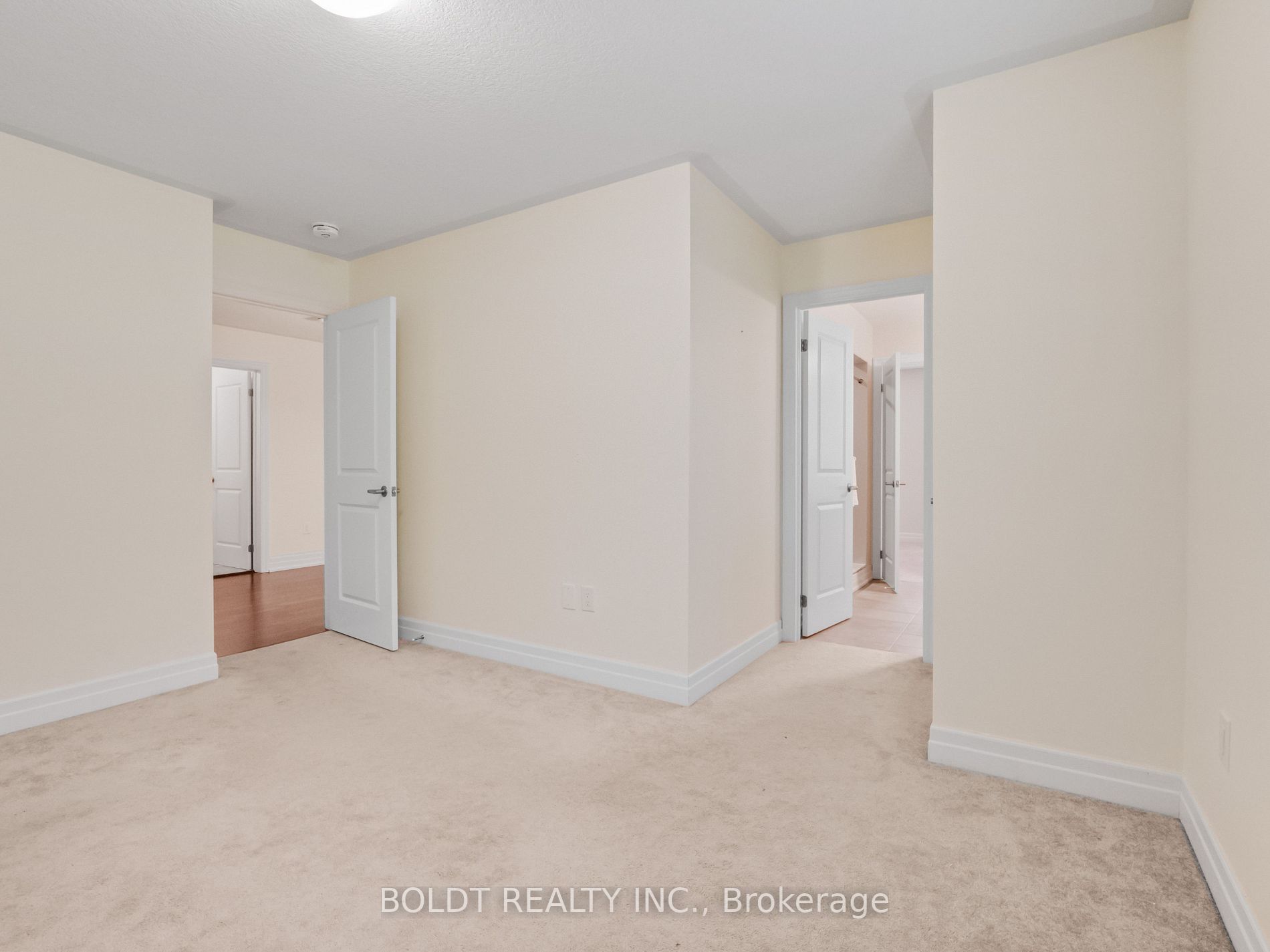 9486 Tallgrass Ave