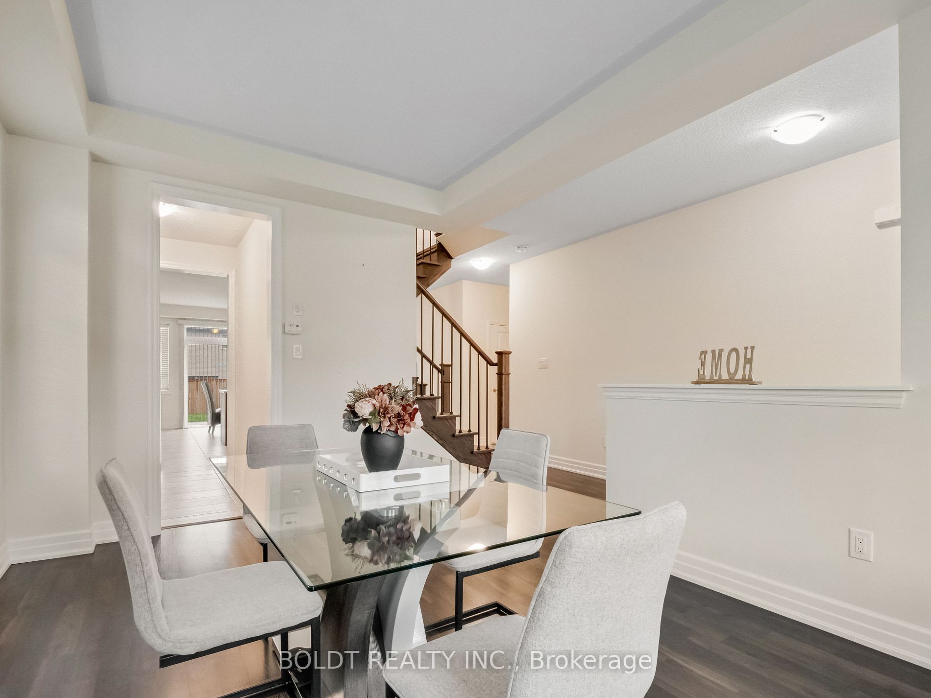 9486 Tallgrass Ave
