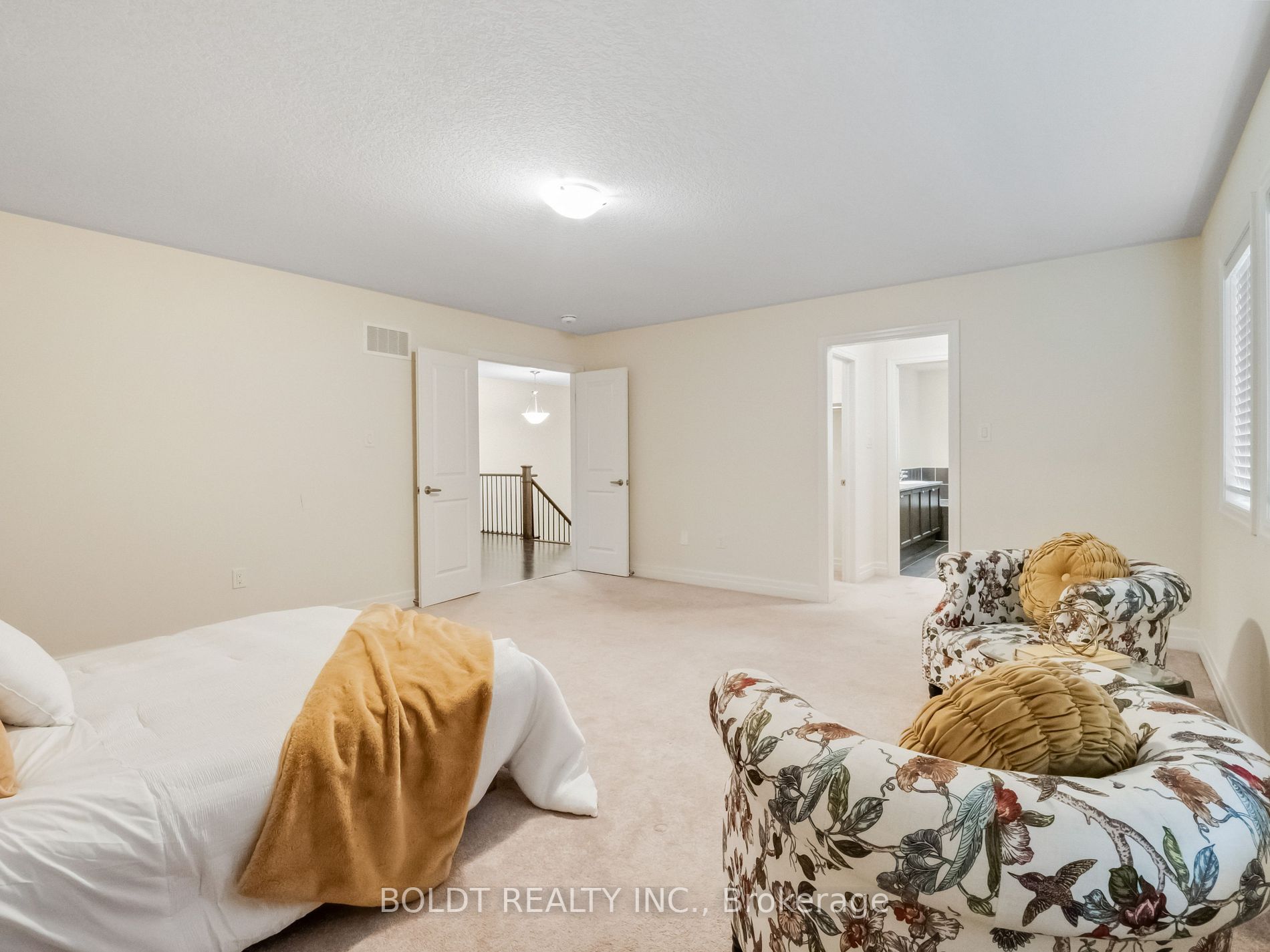 9486 Tallgrass Ave