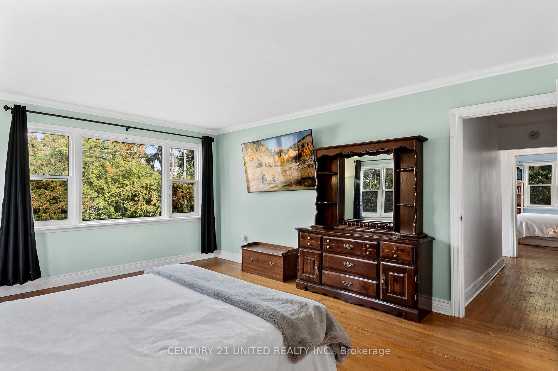 15 Leslie Frost Lane