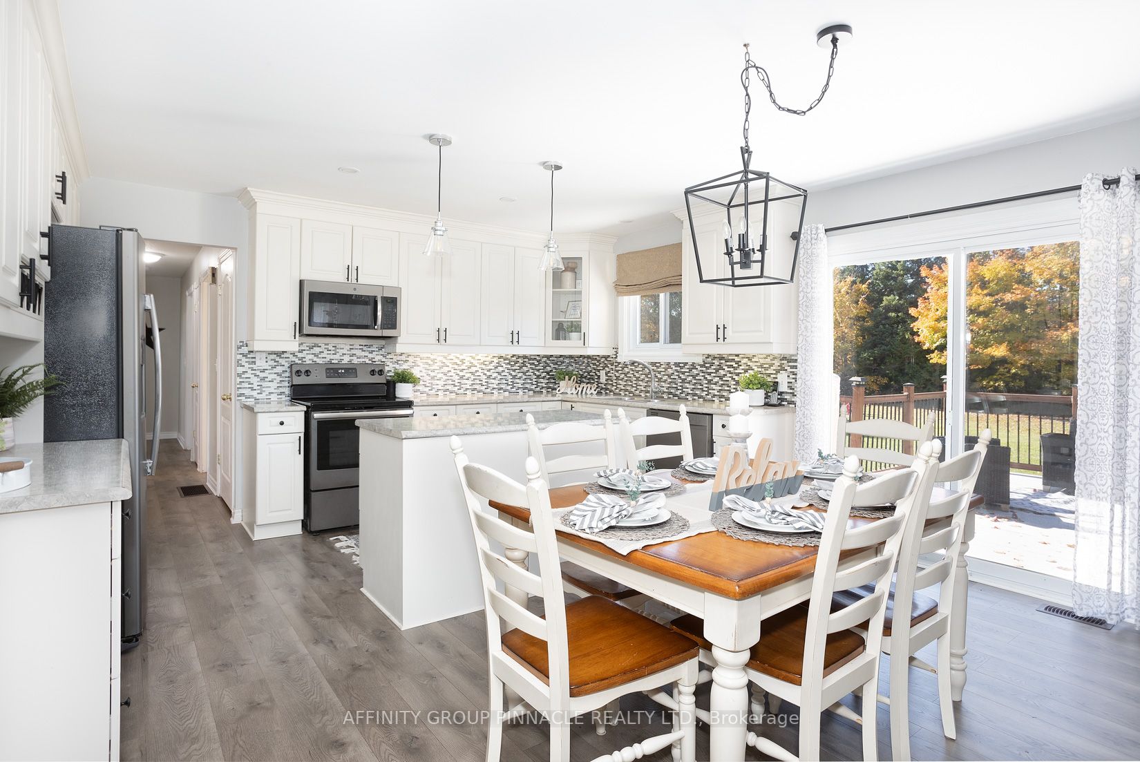 220 Hickory Beach Rd