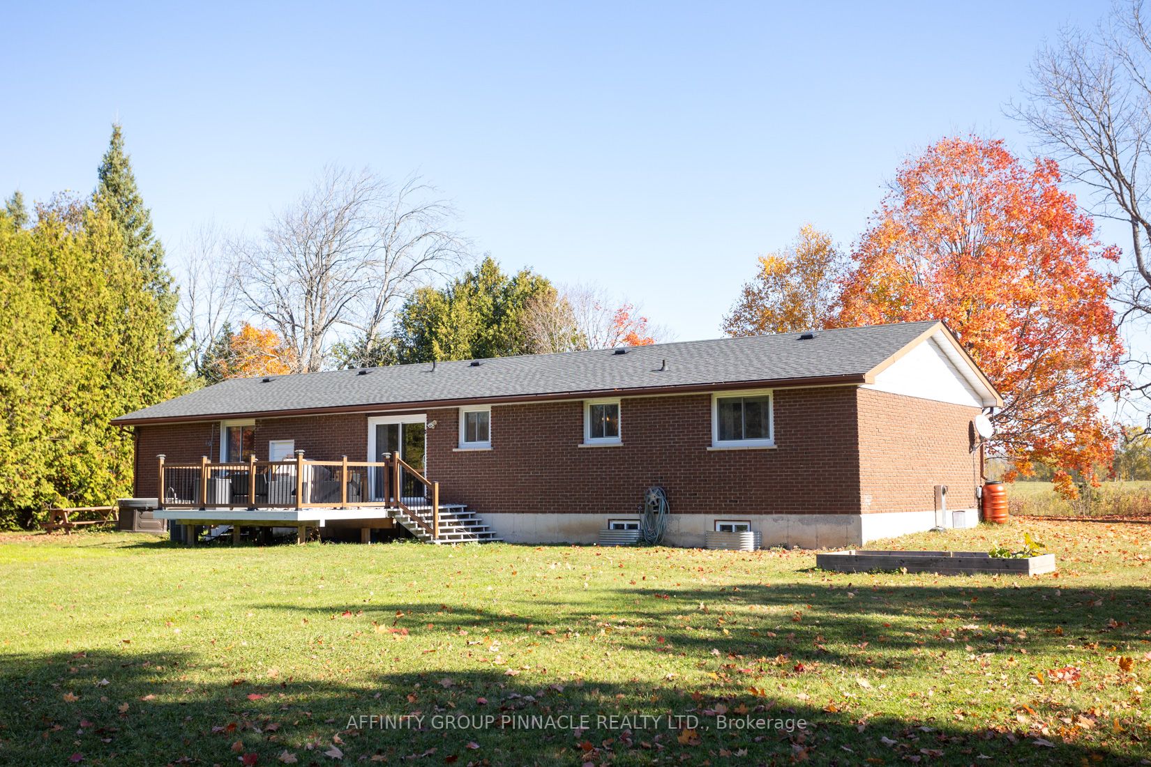 220 Hickory Beach Rd