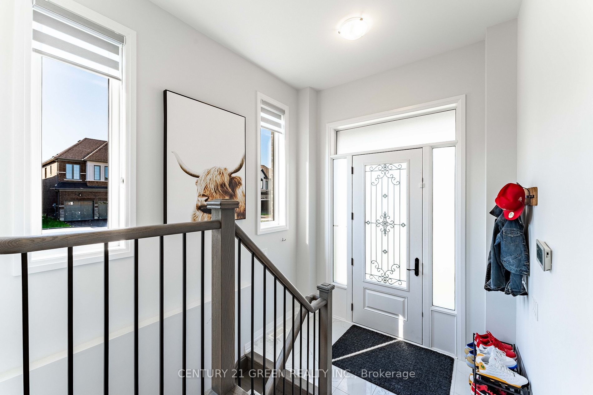 100 Silverwood Cres