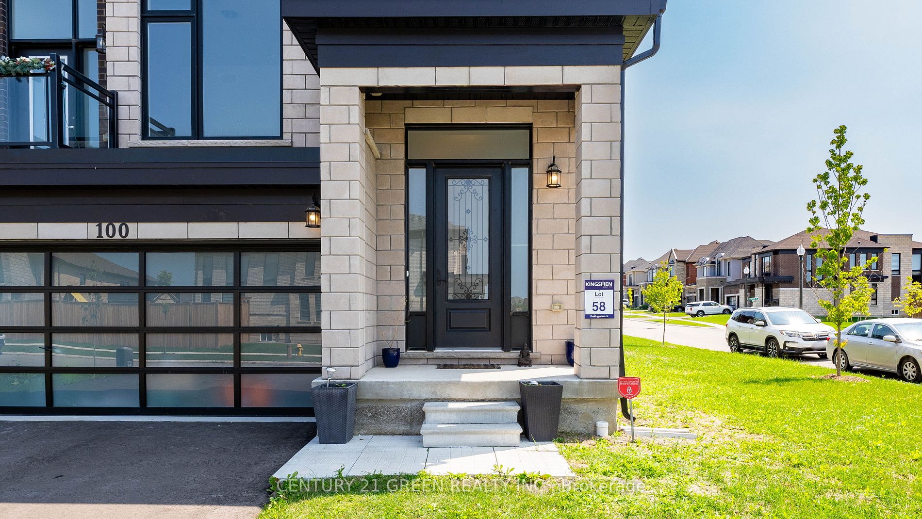 100 Silverwood Cres