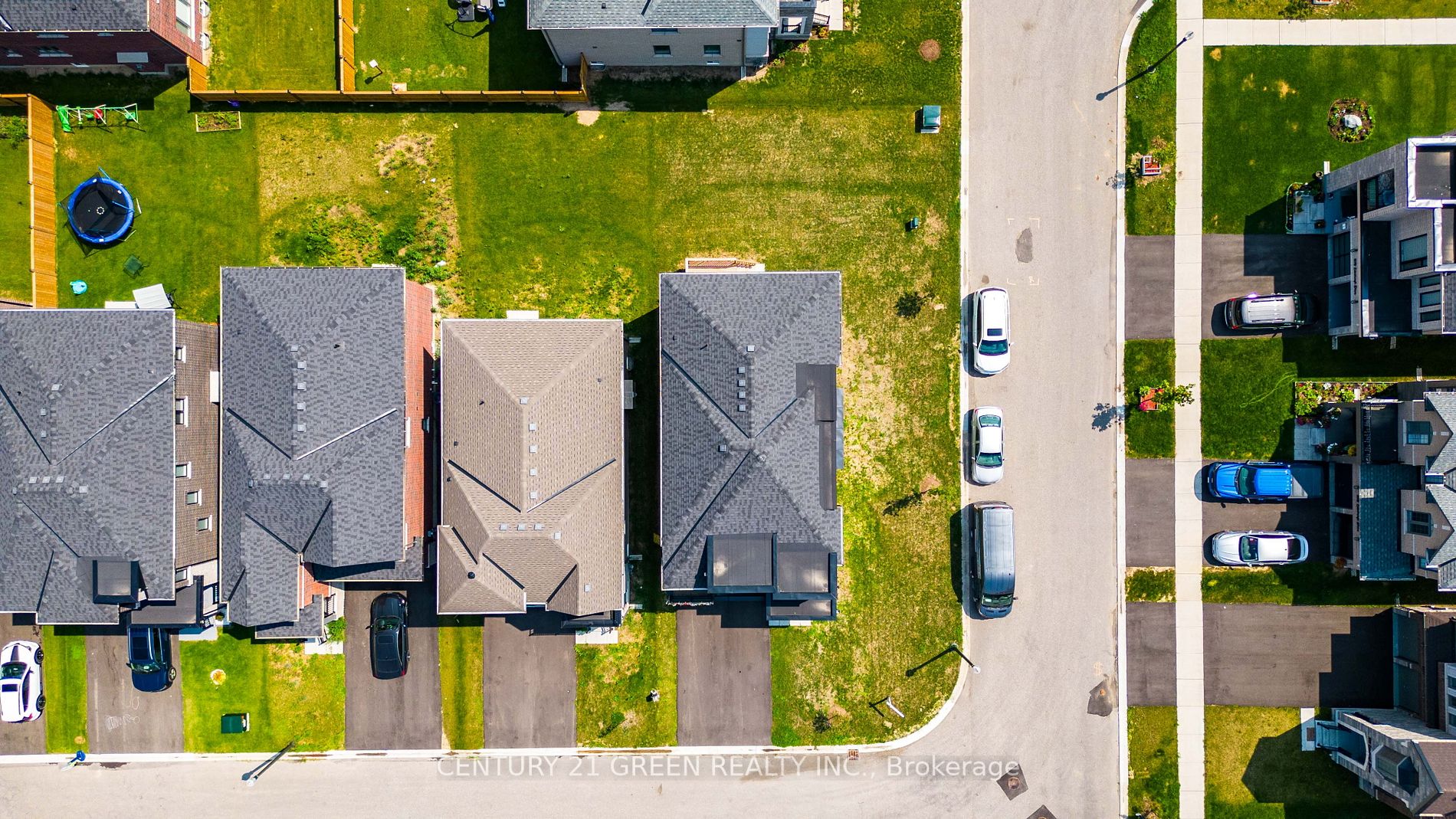 100 Silverwood Cres