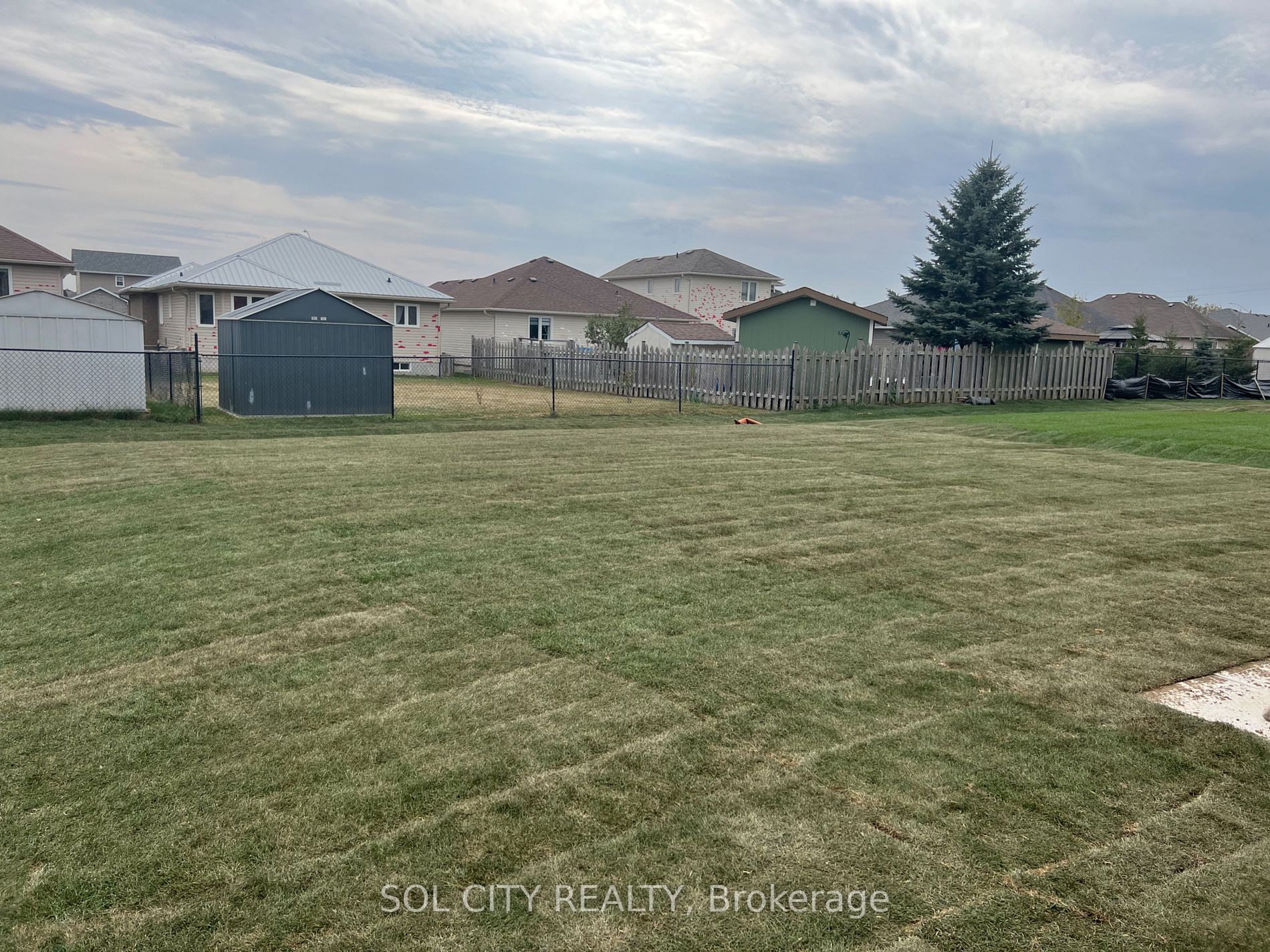 18 Carew Boulevard