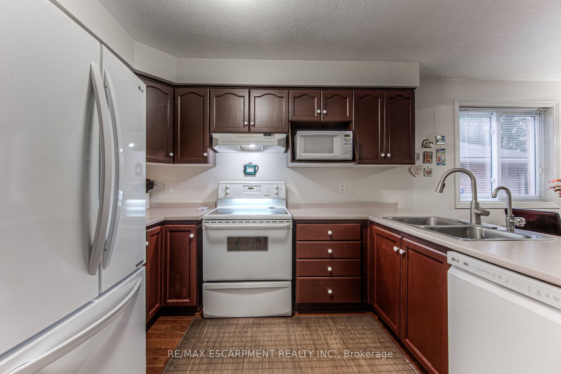 23 Beechmanor Cres