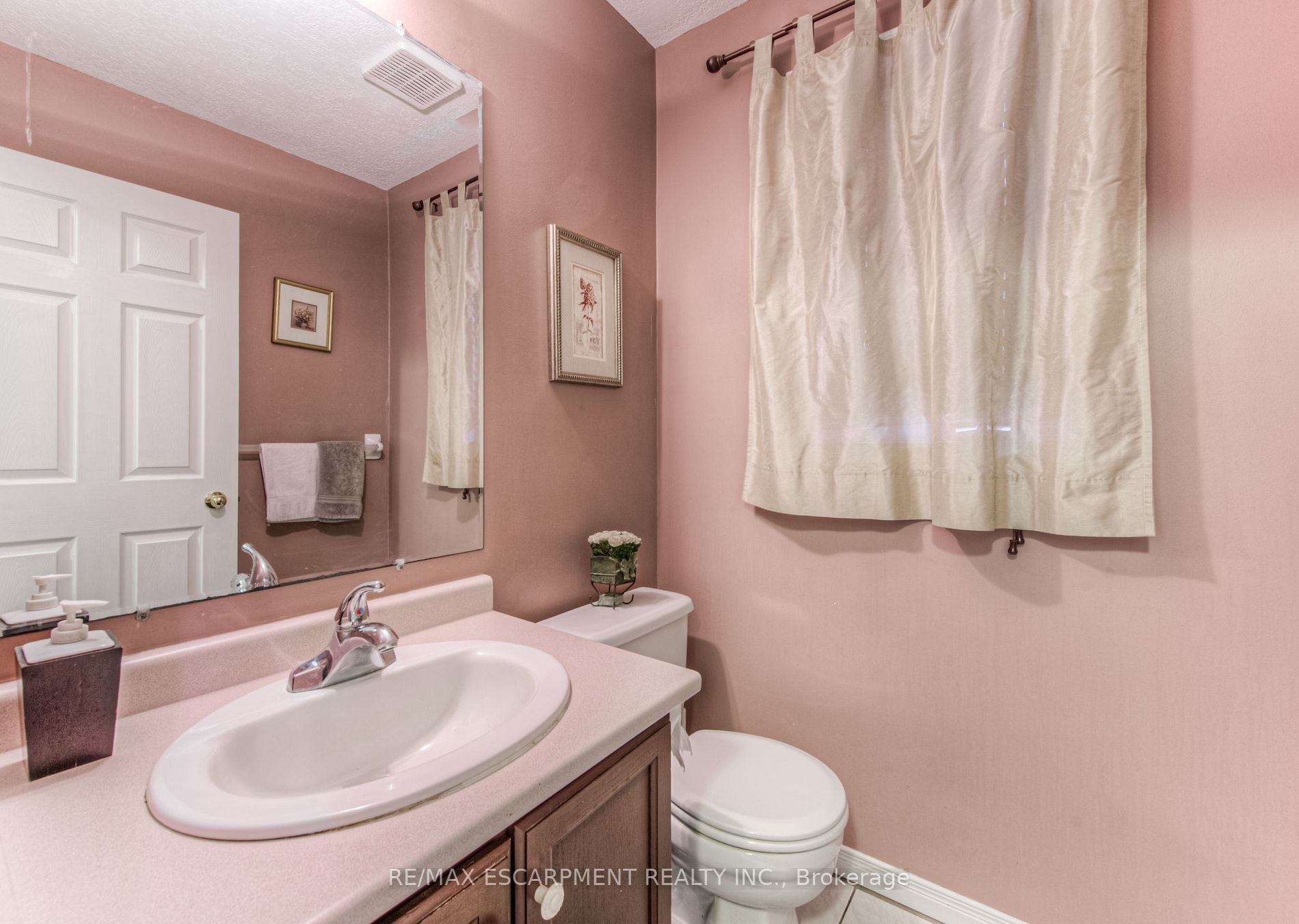 23 Beechmanor Cres
