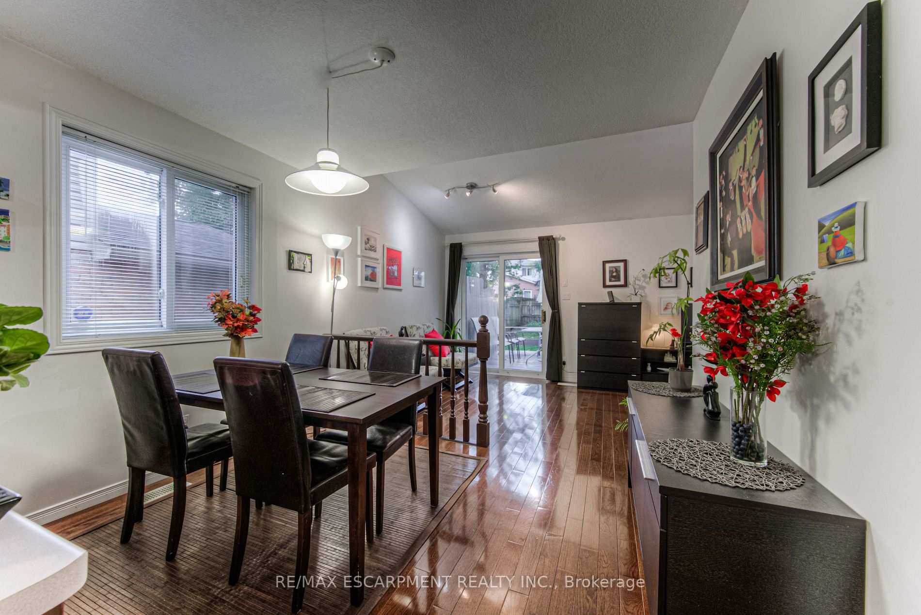 23 Beechmanor Cres