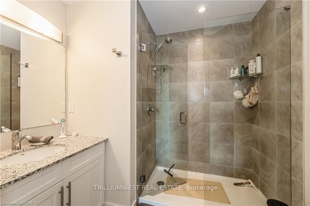 188 King Street S, #411