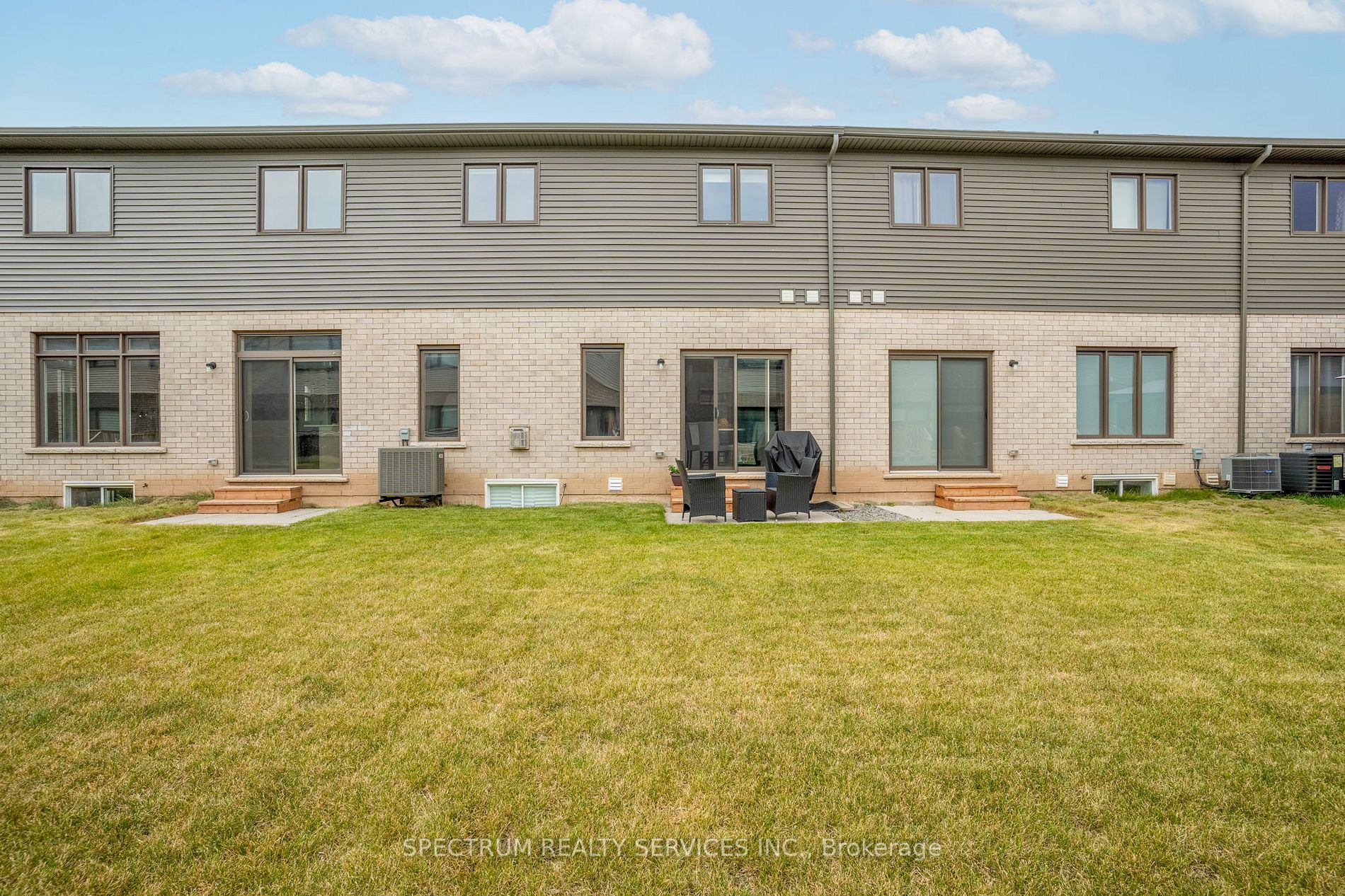 7404 Matteo Dr