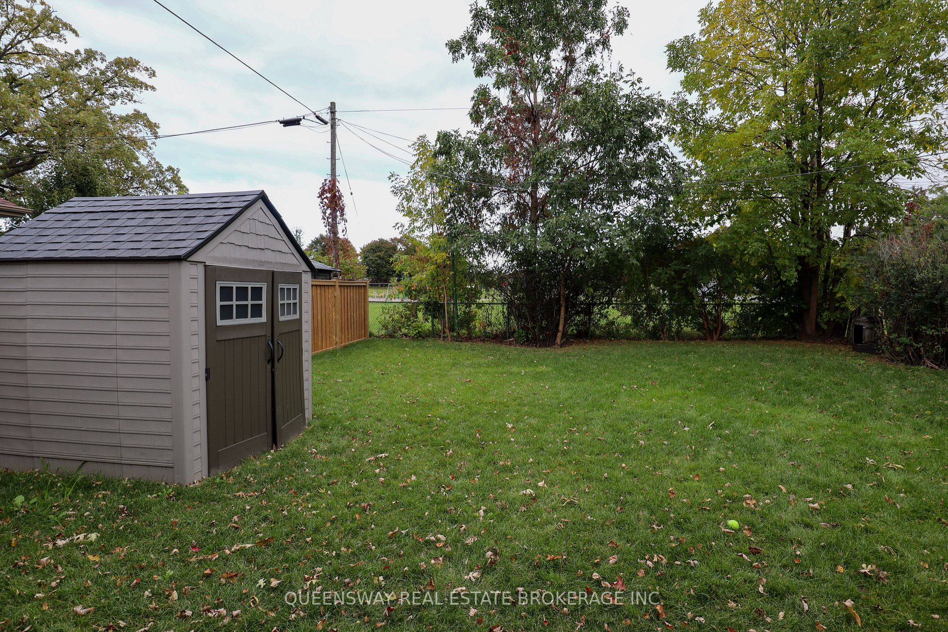 67 Kingslea Drive, #Lower