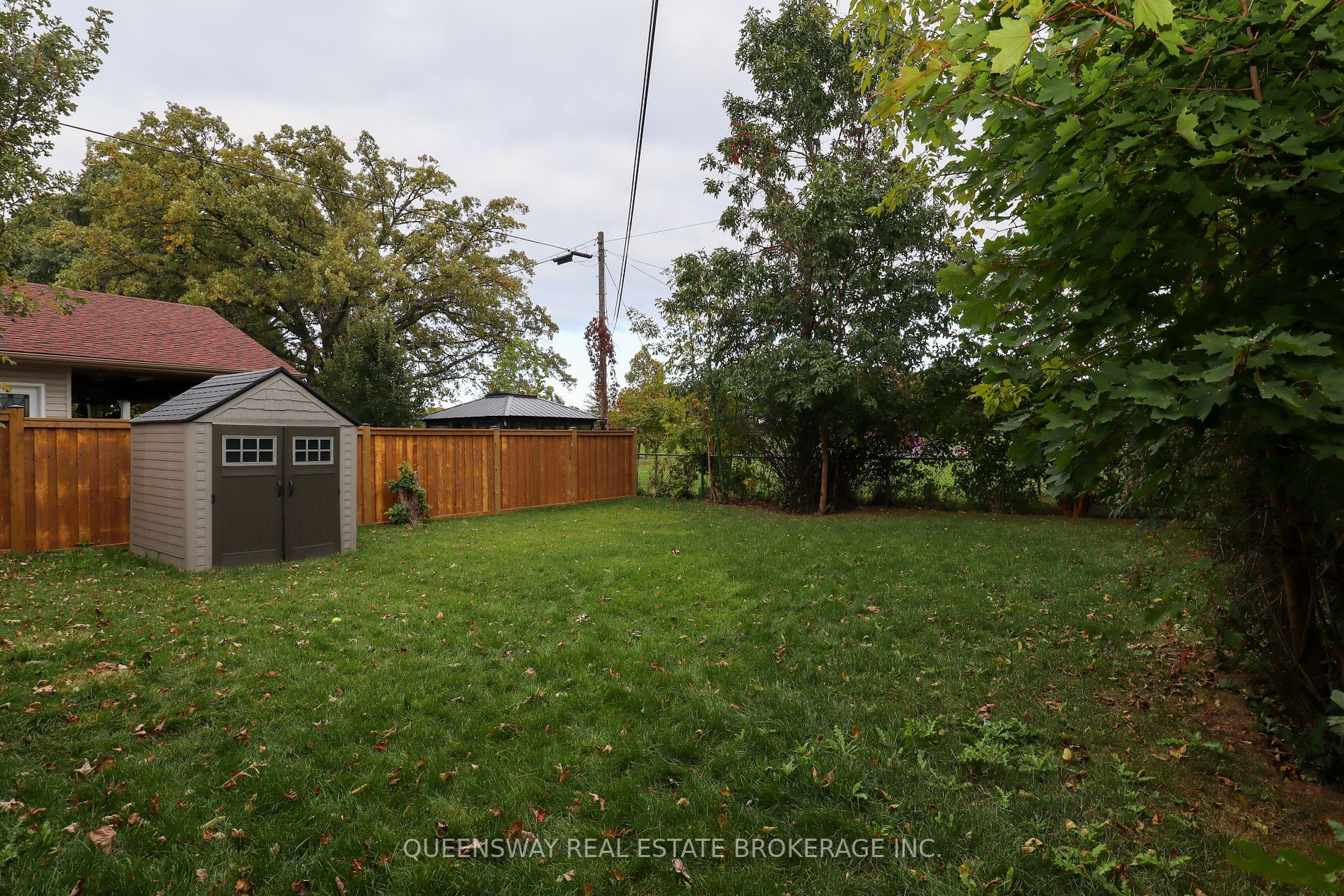 67 Kingslea Drive, #Lower