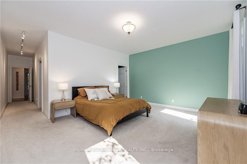 79 Woodside Road