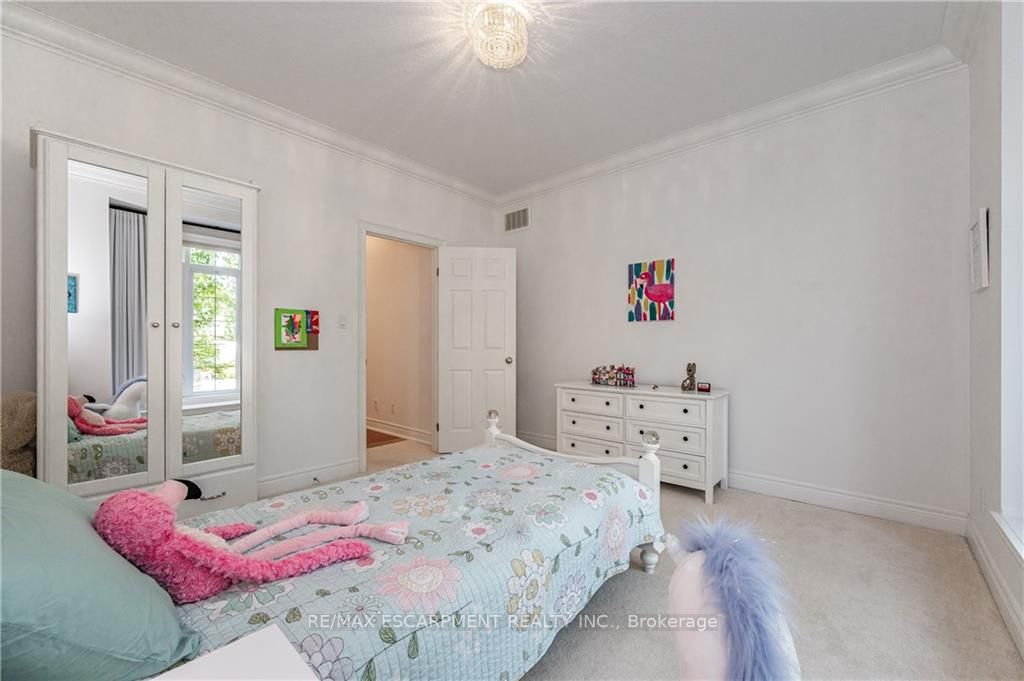 79 Woodside Road