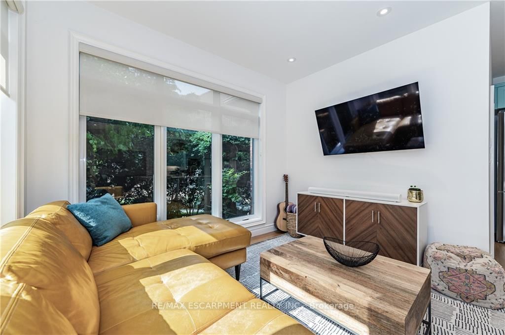 79 Woodside Road