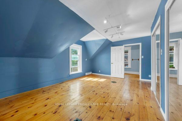 52 Sanford St
