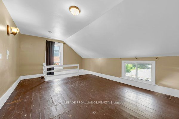 52 Sanford St