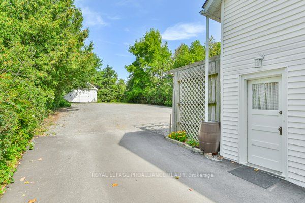 52 Sanford St