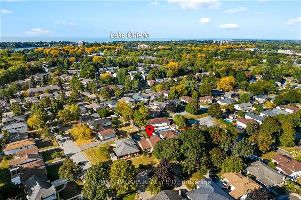 13 Centennial Dr