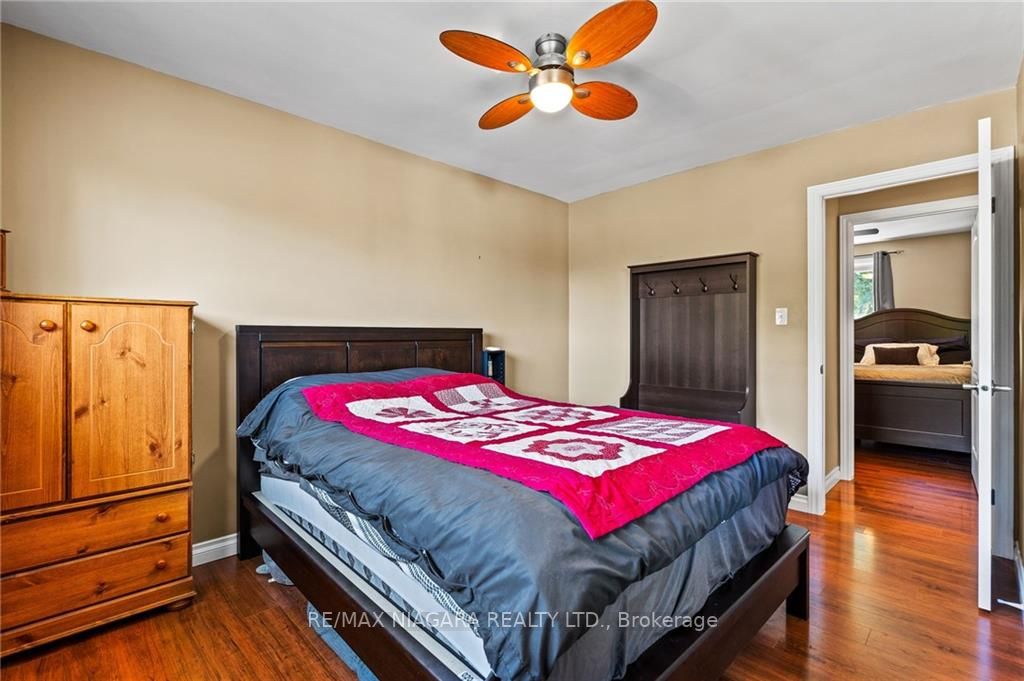 13 Centennial Dr
