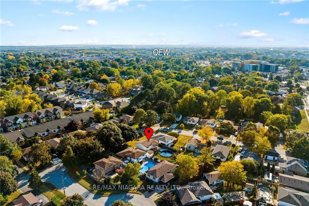 13 Centennial Dr