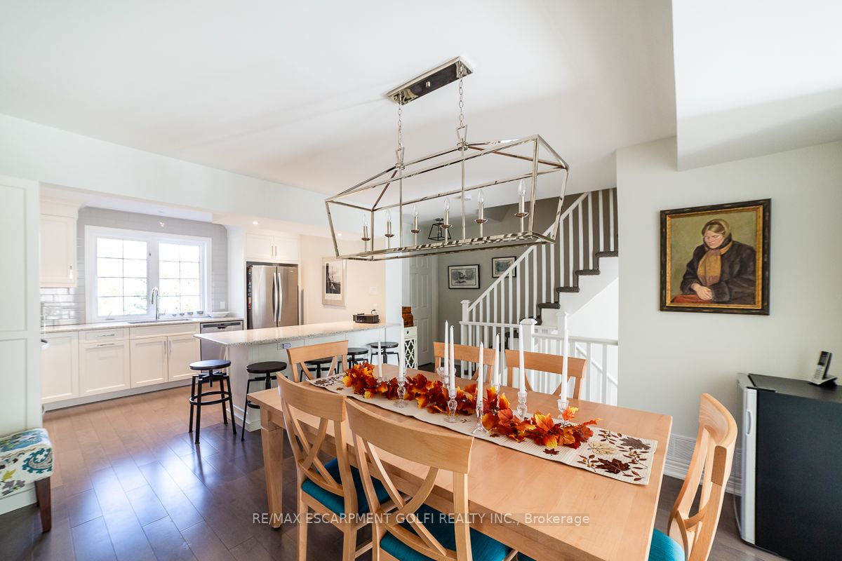 371 Wilson St E, #5