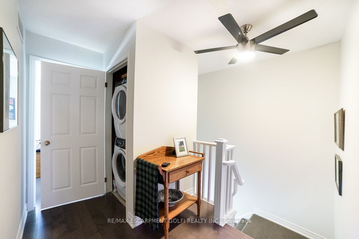 371 Wilson St E, #5