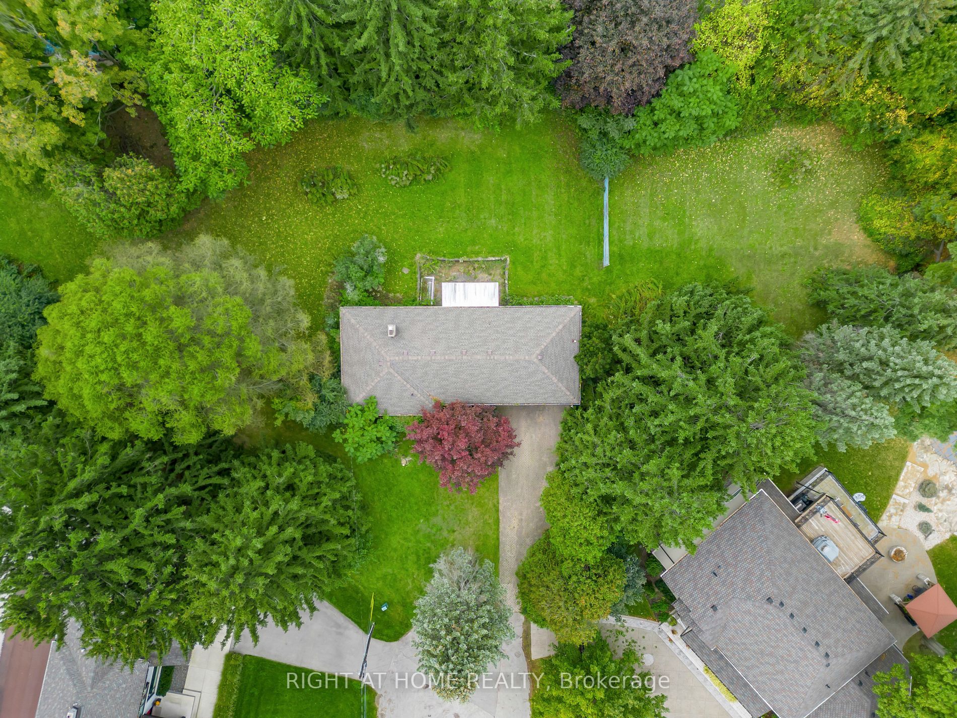 49 Thornwood Dr