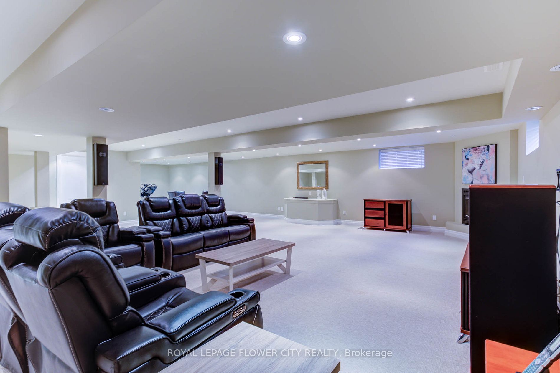 38 Brookhaven Cres