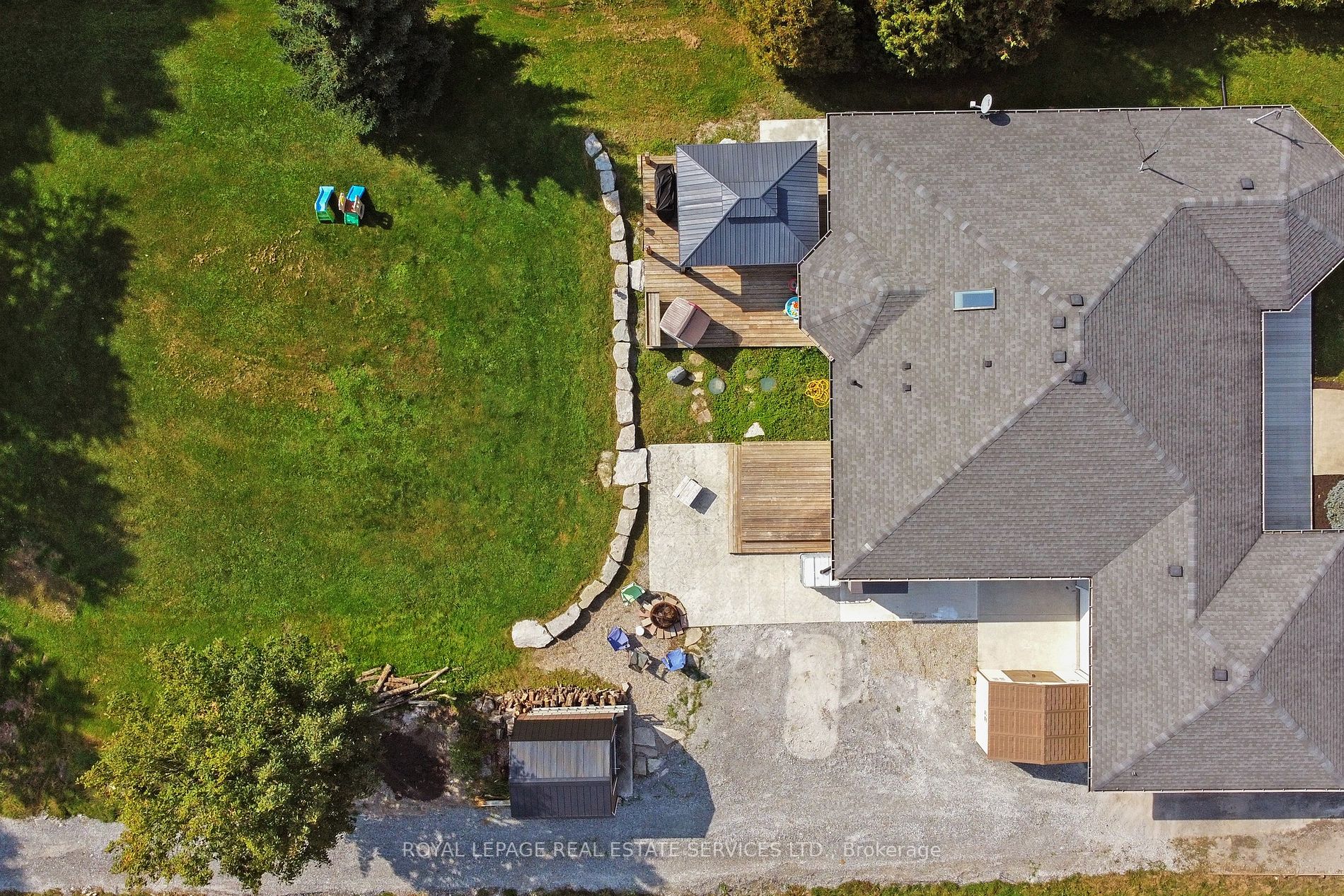 637 Carl Rd