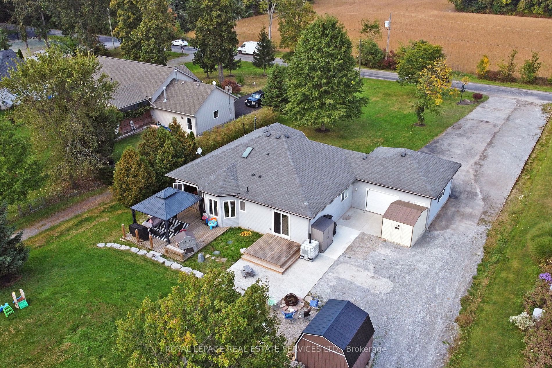 637 Carl Rd