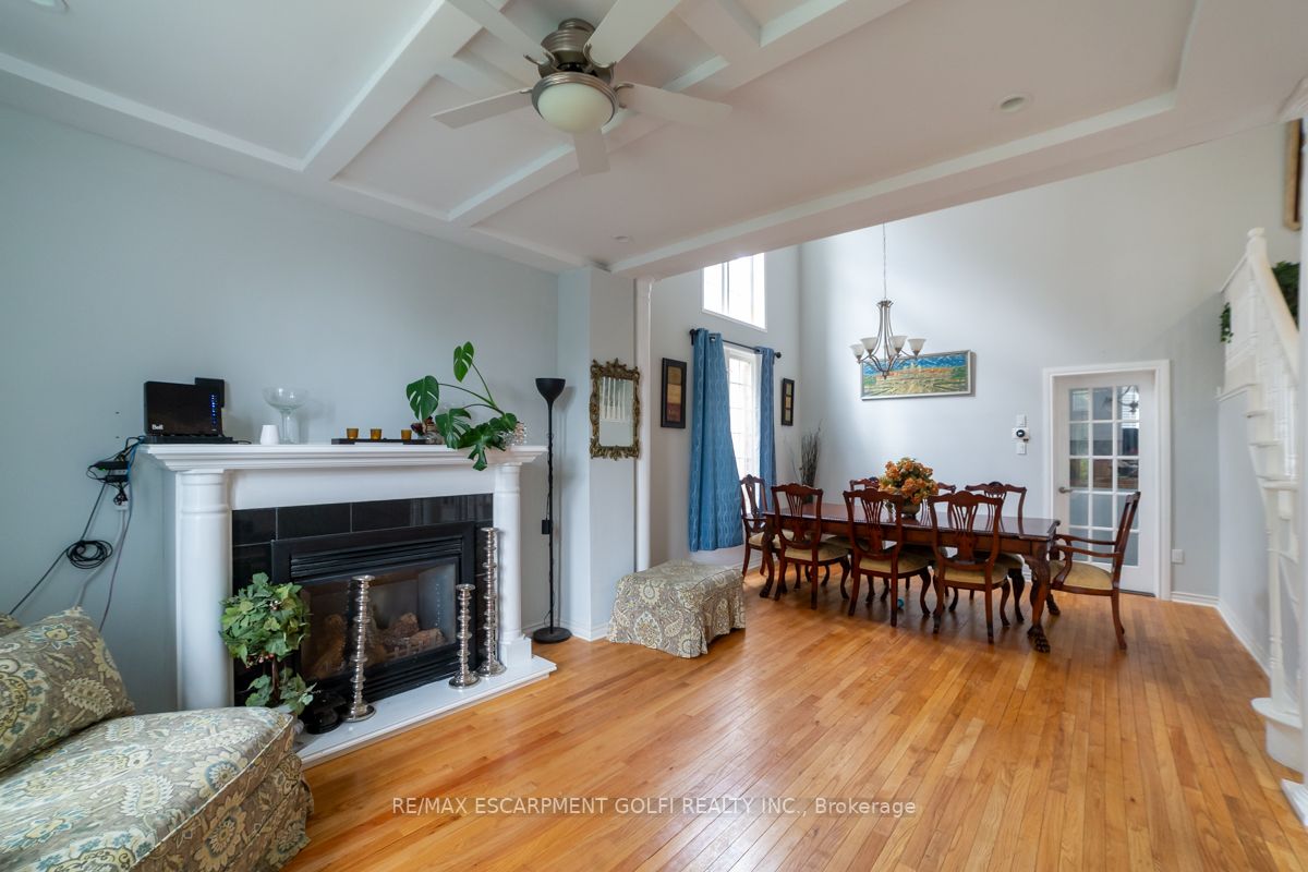 183 Valmont Crt